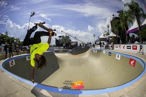 Atletas se juntam a Pedro Barros, Bob Burnquist e Ivan Federico na forte lista que tentará, neste sábado, uma das oito vagas para a final da competição / Foto: AGIF